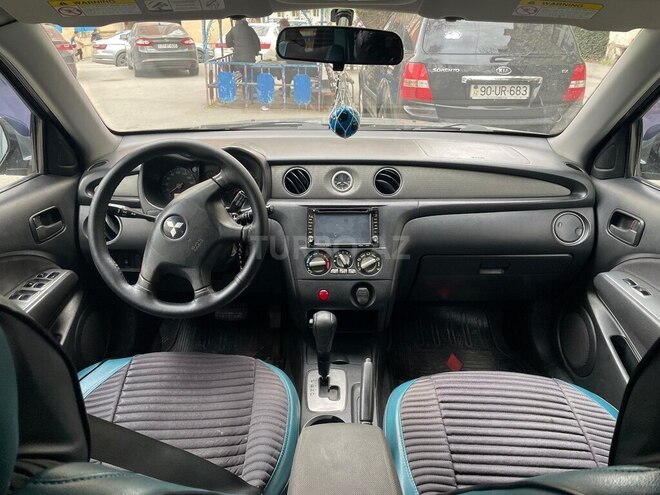 Mitsubishi Airtrek 2003, 250,000 km - 2.4 l - Bakı