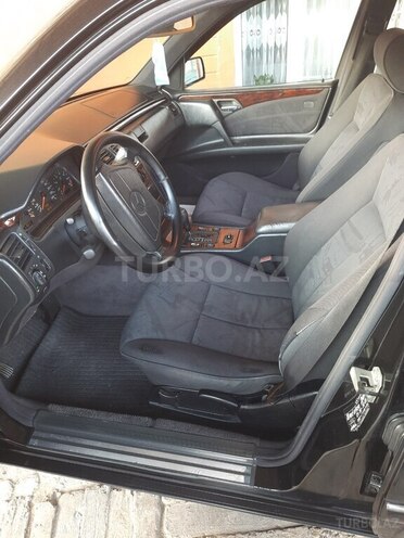 Mercedes E 230 1997, 357,000 km - 2.3 l - Bakı