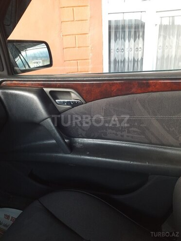 Mercedes E 230 1997, 357,000 km - 2.3 l - Bakı