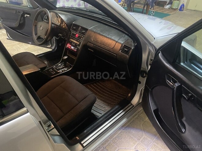 Mercedes C 240 1999, 332,000 km - 2.4 l - Ağcabədi