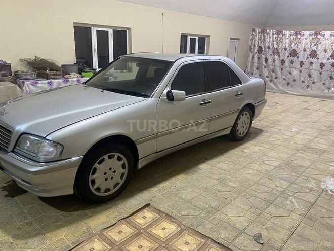 Mercedes C 240 1999, 332,000 km - 2.4 l - Ağcabədi