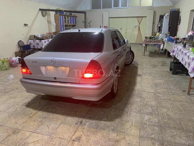 Mercedes C 240 1999, 332,000 km - 2.4 l - Ağcabədi