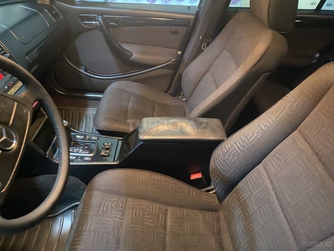 Mercedes C 240 1999, 332,000 km - 2.4 l - Ağcabədi