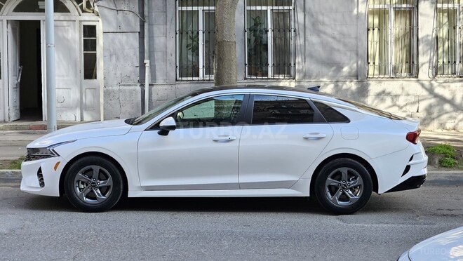 Kia K5-6