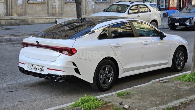 Kia K5-16