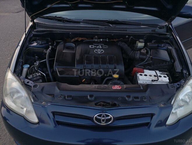 Toyota Corolla 2004, 326,000 km - 1.4 л - Lənkəran