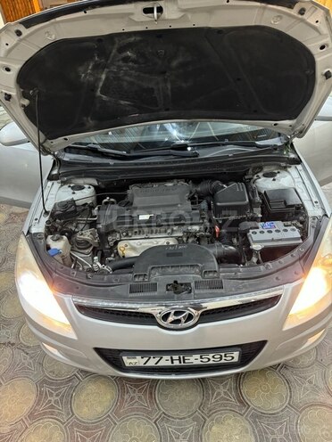 Hyundai i30 2009, 250,000 km - 2.0 l - Siyəzən