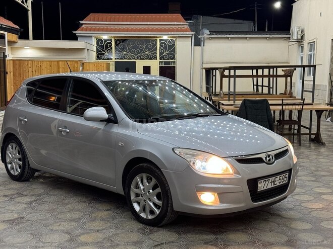Hyundai i30 2009, 250,000 km - 2.0 l - Siyəzən