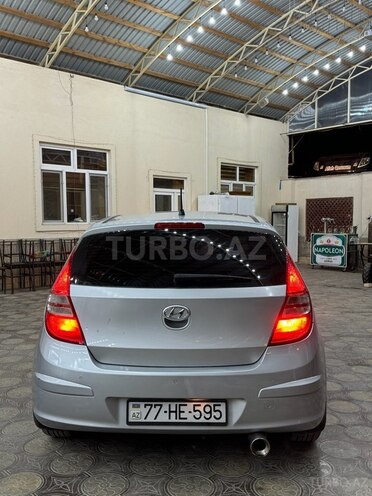 Hyundai i30 2009, 250,000 km - 2.0 l - Siyəzən