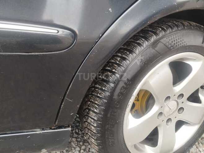 Mercedes C 220 d 2003, 290,600 km - 2.2 l - Bakı
