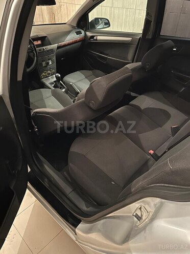 Opel Astra 2006, 367,000 km - 1.3 l - Bakı