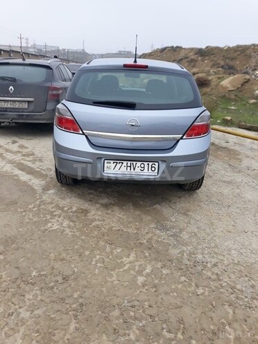 Opel Astra 2009, 218,000 km - 1.4 l - Bakı