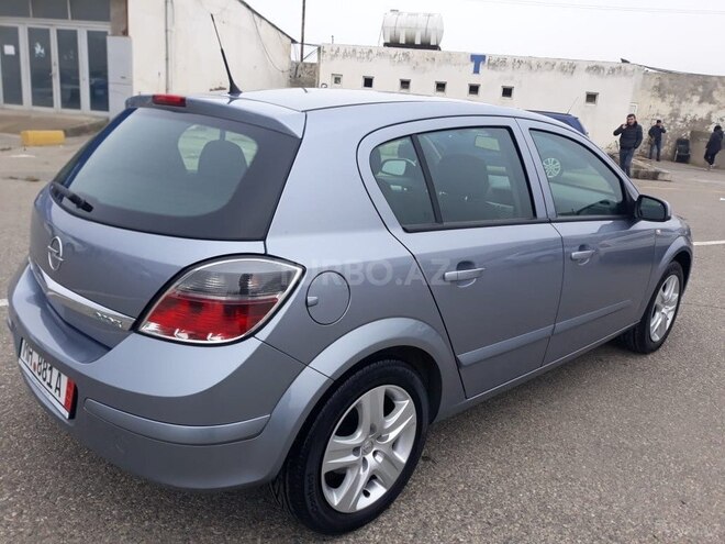 Opel Astra 2009, 218,000 km - 1.4 l - Bakı