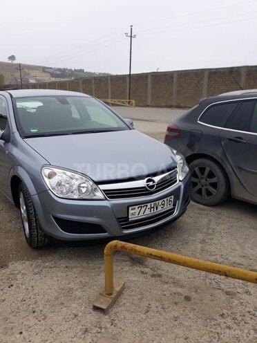 Opel Astra 2009, 218,000 km - 1.4 l - Bakı