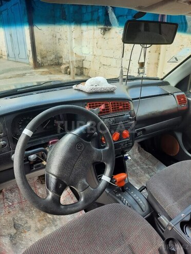 Volkswagen Golf 1996, 66,666 km - 2.0 l - Şamaxı