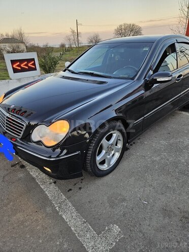 Mercedes C 240 2000, 298,600 km - 2.4 л - Lənkəran