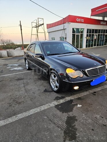 Mercedes C 240 2000, 298,600 km - 2.4 л - Lənkəran