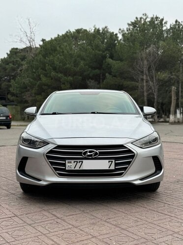 Hyundai Elantra 2018, 80,000 km - 2.0 l - Bakı