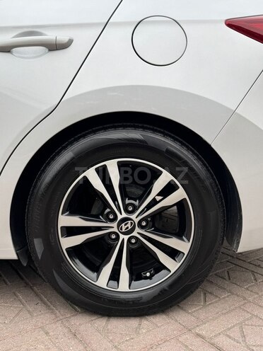 Hyundai Elantra 2018, 80,000 km - 2.0 l - Bakı
