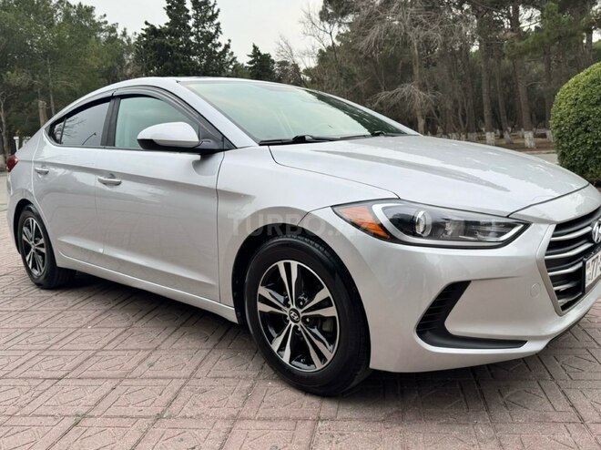 Hyundai Elantra 2018, 80,000 km - 2.0 l - Bakı