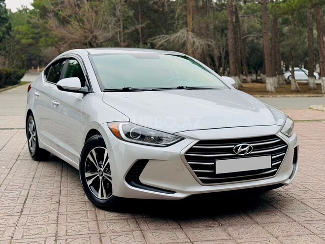 Hyundai Elantra 2018, 80,000 km - 2.0 l - Bakı