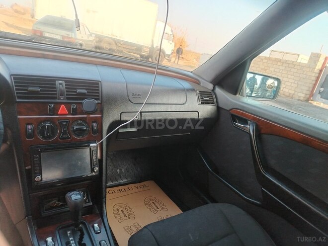 Mercedes C 200 1996, 544,000 km - 2.0 l - Saatlı