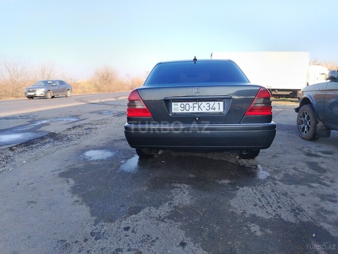 Mercedes C 200 1996, 544,000 km - 2.0 l - Saatlı