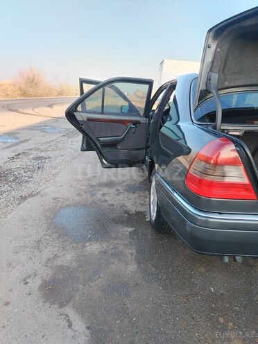 Mercedes C 200 1996, 544,000 km - 2.0 l - Saatlı