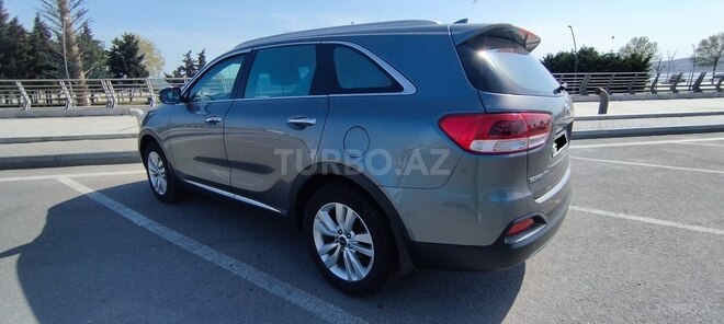 Kia Sorento-2