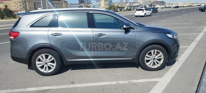 Kia Sorento-12