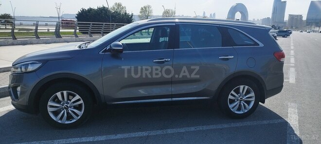 Kia Sorento-8
