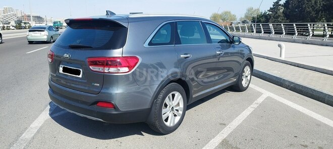 Kia Sorento-10