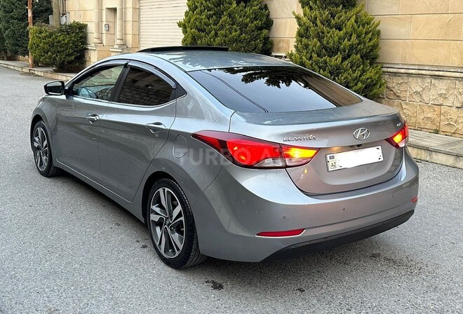 Hyundai Elantra 2015, 151,000 km - 1.8 l - Bakı