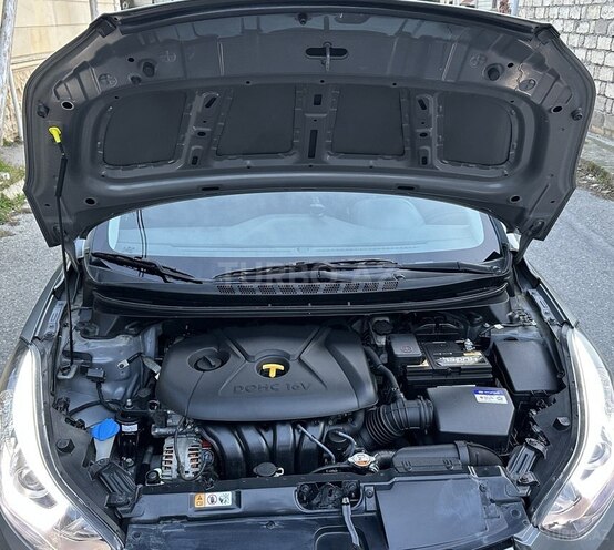 Hyundai Elantra 2015, 151,000 km - 1.8 l - Bakı