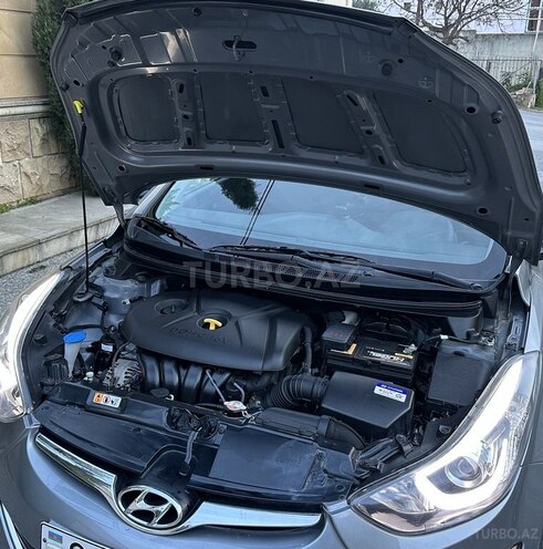 Hyundai Elantra 2015, 151,000 km - 1.8 l - Bakı