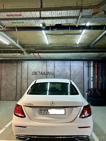 Mercedes E 200 d 2016, 157,000 km - 2.0 l - Bakı