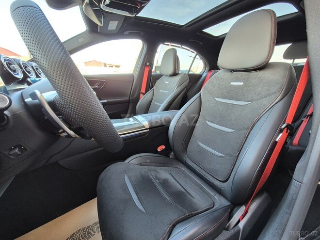 Mercedes C 43 AMG 4MATIC-11