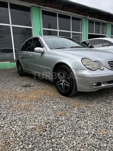 Mercedes C 200 2000, 250,000 km - 2.0 l - Gəncə