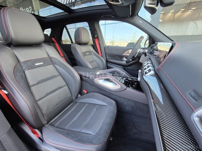 Mercedes GLE 53 AMG-11