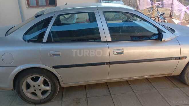 Opel Vectra 1997, 300,000 km - 1.8 л - Sumqayıt