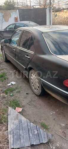 Mercedes E 280 1998, 450,000 km - 2.8 l - Bakı