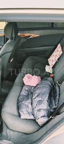 Mercedes E 220 d-10
