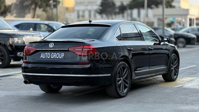 Volkswagen Passat 2017, 220,000 km - 2.0 l - Bakı