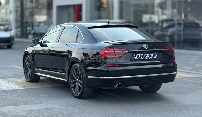 Volkswagen Passat 2017, 220,000 km - 2.0 l - Bakı