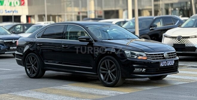 Volkswagen Passat 2017, 220,000 km - 2.0 l - Bakı