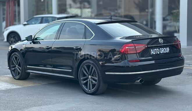 Volkswagen Passat 2017, 220,000 km - 2.0 l - Bakı