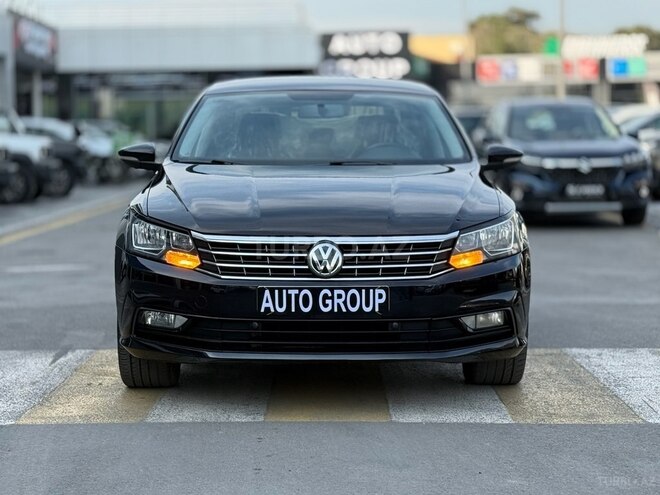 Volkswagen Passat 2017, 220,000 km - 2.0 l - Bakı