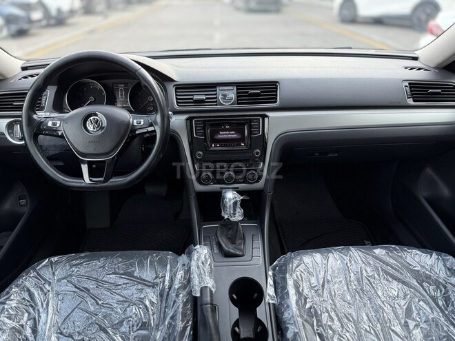 Volkswagen Passat 2017, 220,000 km - 2.0 l - Bakı