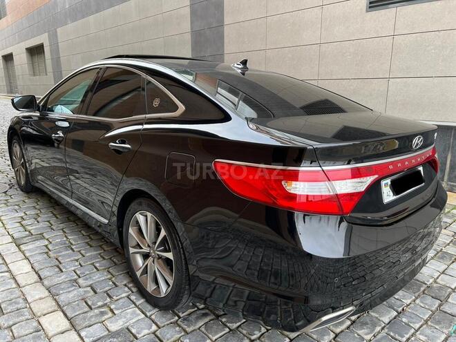 Hyundai Grandeur 2015, 230,000 km - 2.2 l - Bakı