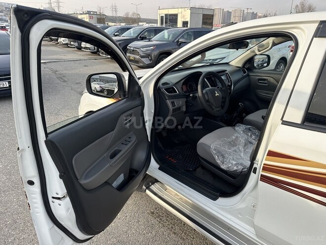 Mitsubishi L200 2016, 214,000 km - 2.5 l - Bakı